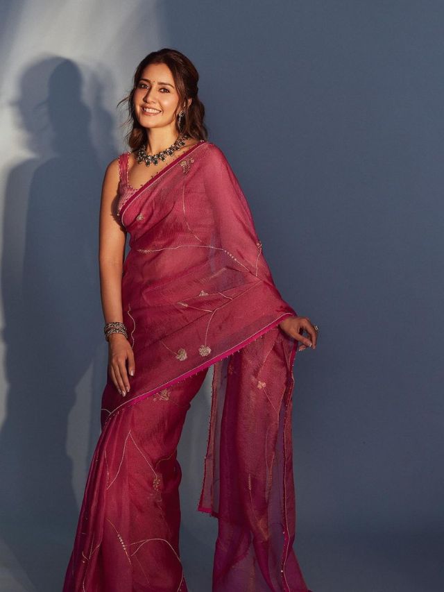 This Diwali, wear this traditional dress like Rashi Khanna