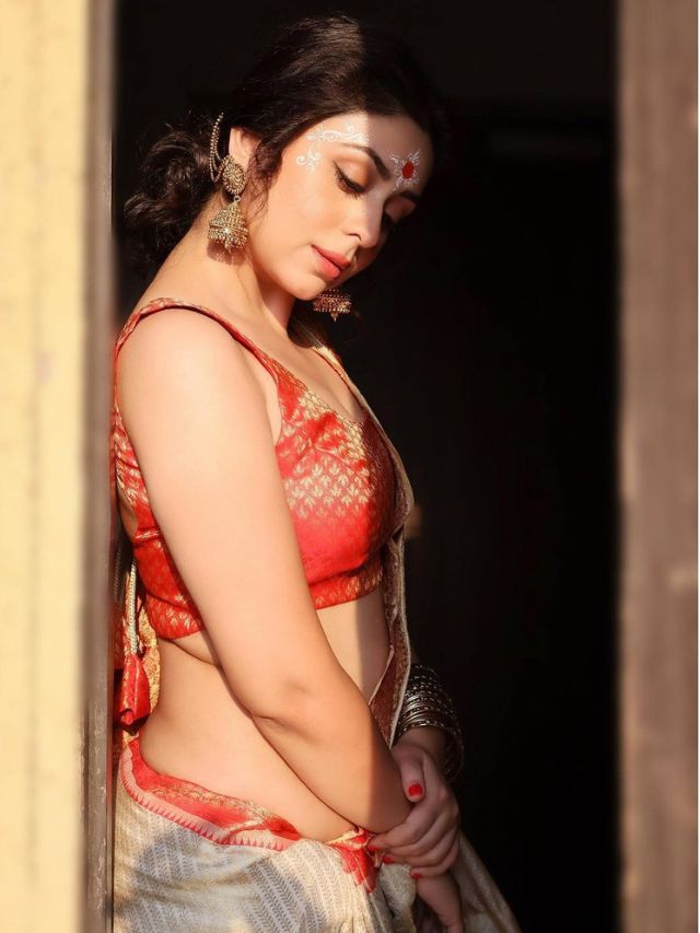 Traditional look of Mirzapur's Saloni Bhabhi